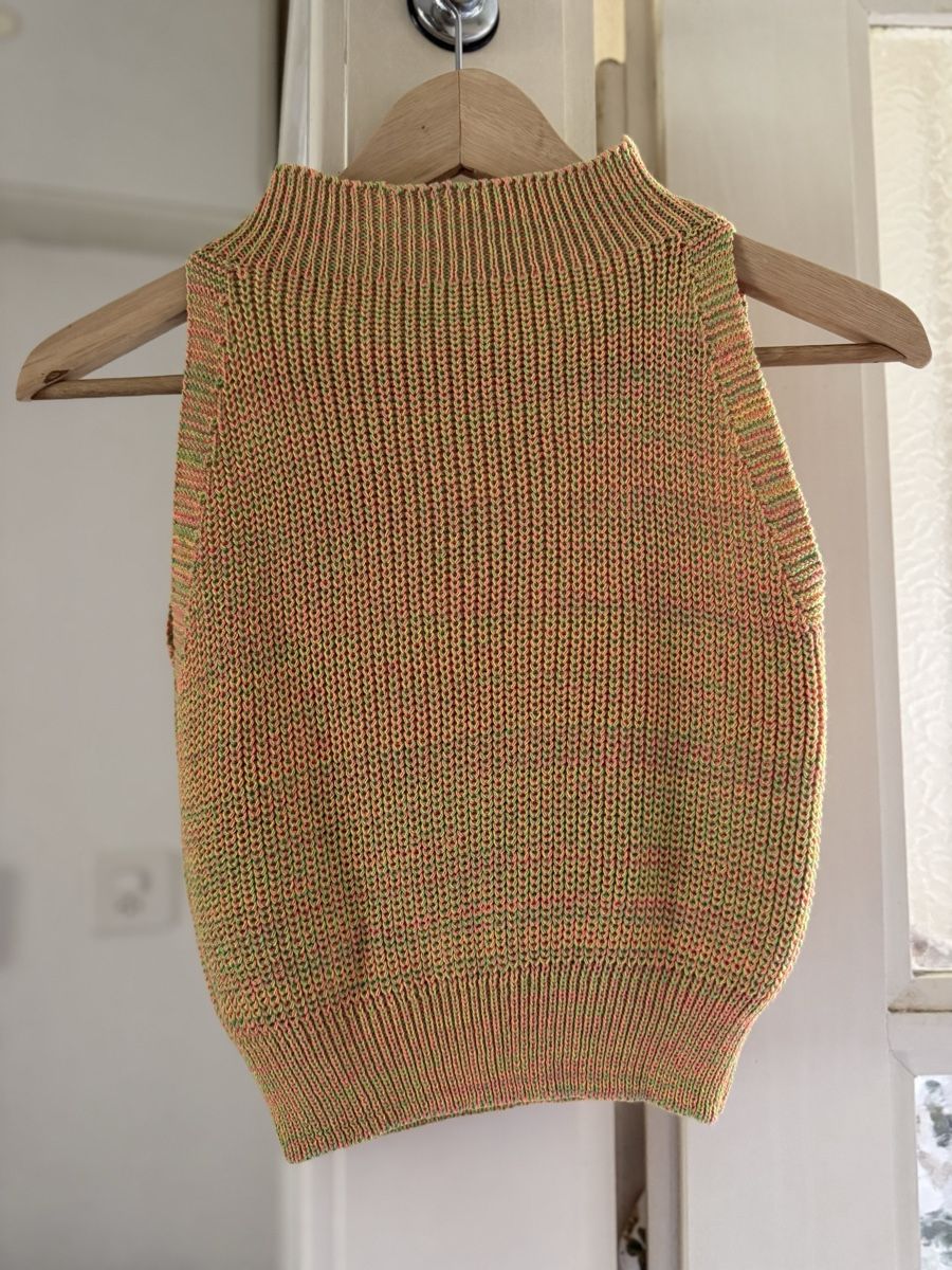 Maglioni & Felpe: Sleeveless Knit Top multicoloured size S - NEW – Nuovo (secondo la descrizione) da Zürich venduto da olalinda