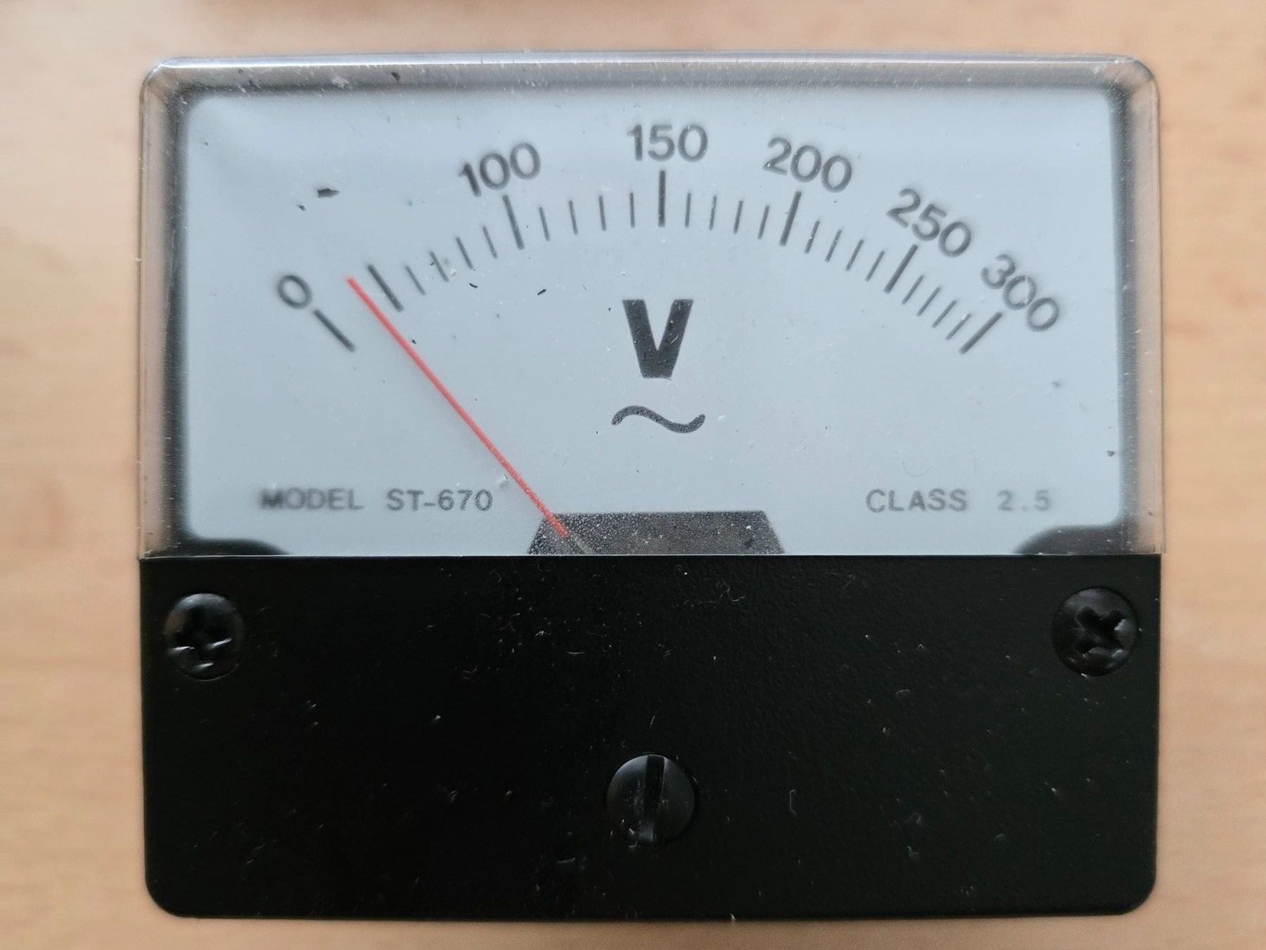 Voltcraft Misurare: 6 Stk Analoge Einbaumessgeräte – Usato da Balzers venduto da frusina2 2
