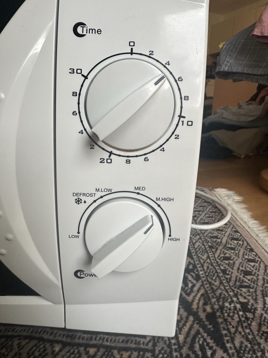Haier Elettrodomestici da cucina: Mikrowelle Haier HMN2075 700W – Usato da Aarwangen venduto da Wikipr 1