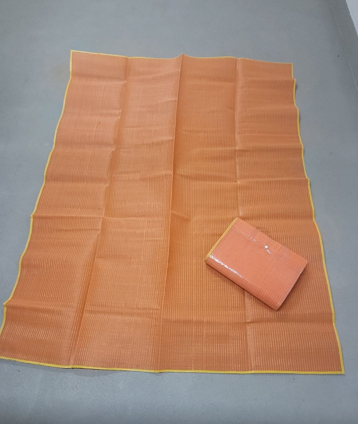 Tappetini fitness: 2 Strandmatten orange Set klappbar neuwertig – Usato da Sursee venduto da Materialverwalterin