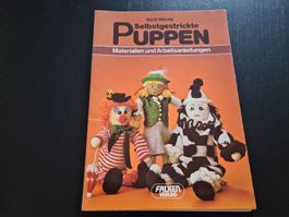 Selbstgestrickte Puppen