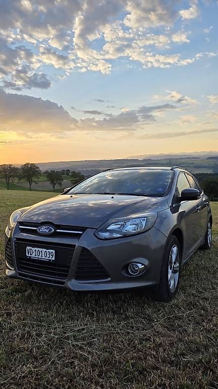 Ford Automobili: Ford Focus Break occasion bon état – Usato da Ecublens VD venduto da nem_q67n 4