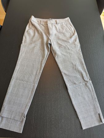 Elegante Damenhose mit Karomuster, Grösse 38