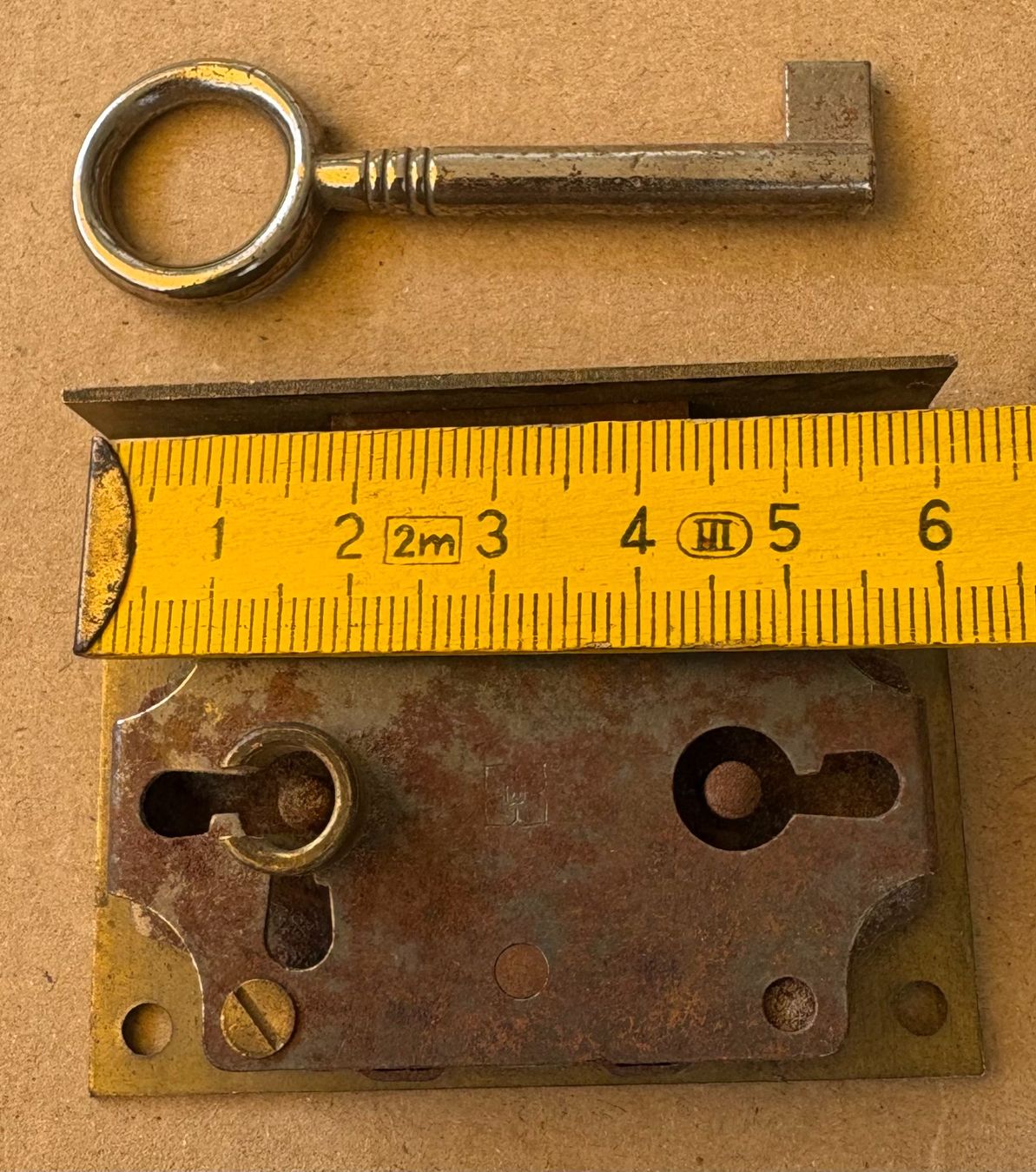 Cadenas: VINTAGE SCHLOSS MIT SCHLÜSSEL – D'occasion à Ostermundigen par wini63 2