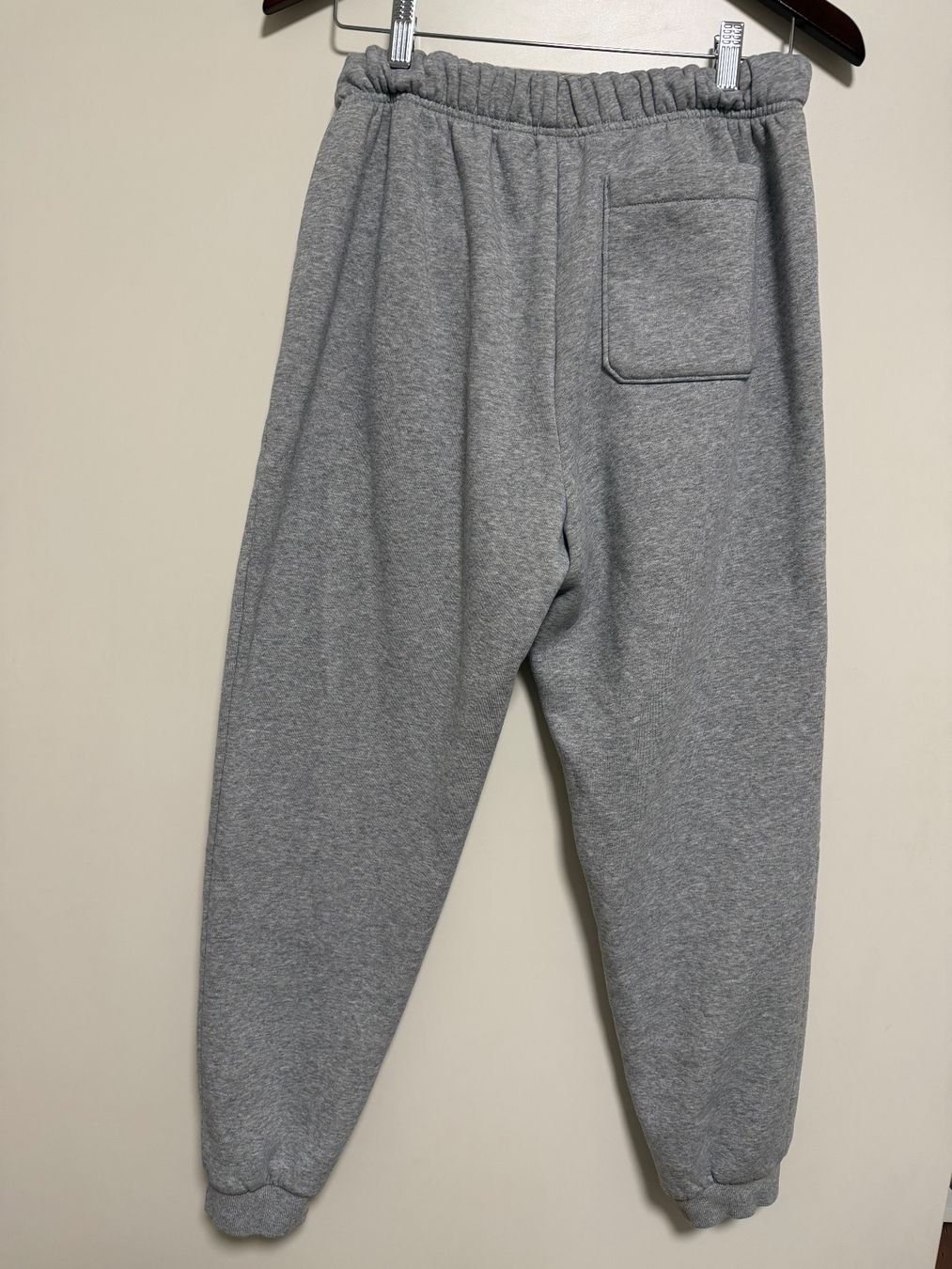 Pantaloni: BTS RM Hose Gr L – Usato da Basel venduto da iulia_haul 3