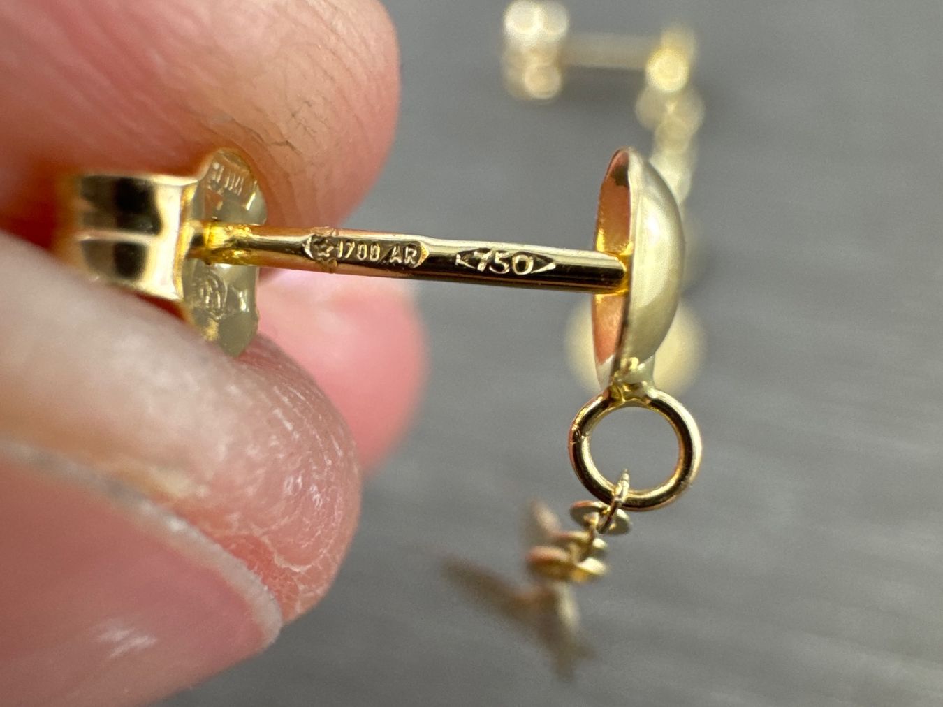 Orecchini pendenti & Orecchini a lobo: Ohrstecker 750 Gold – Usato da Niederuzwil venduto da leo_8857 1