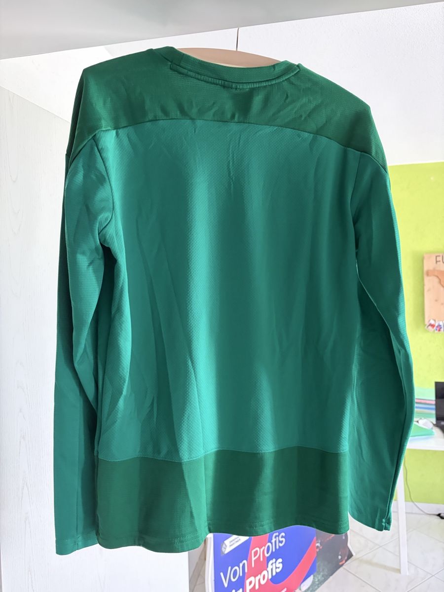 Puma Pullover & Sweatshirts: FCSG Trainingspullover Puma – Gebraucht aus St. Gallenkappel von fla_5lm9 2