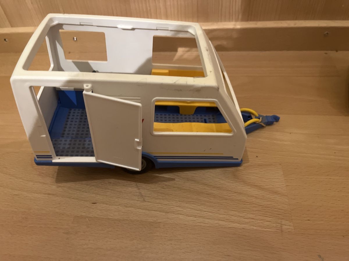 Playmobil Spielzeuge: Playmobil Camper und Anhänger – Gebraucht aus Weesen von  3