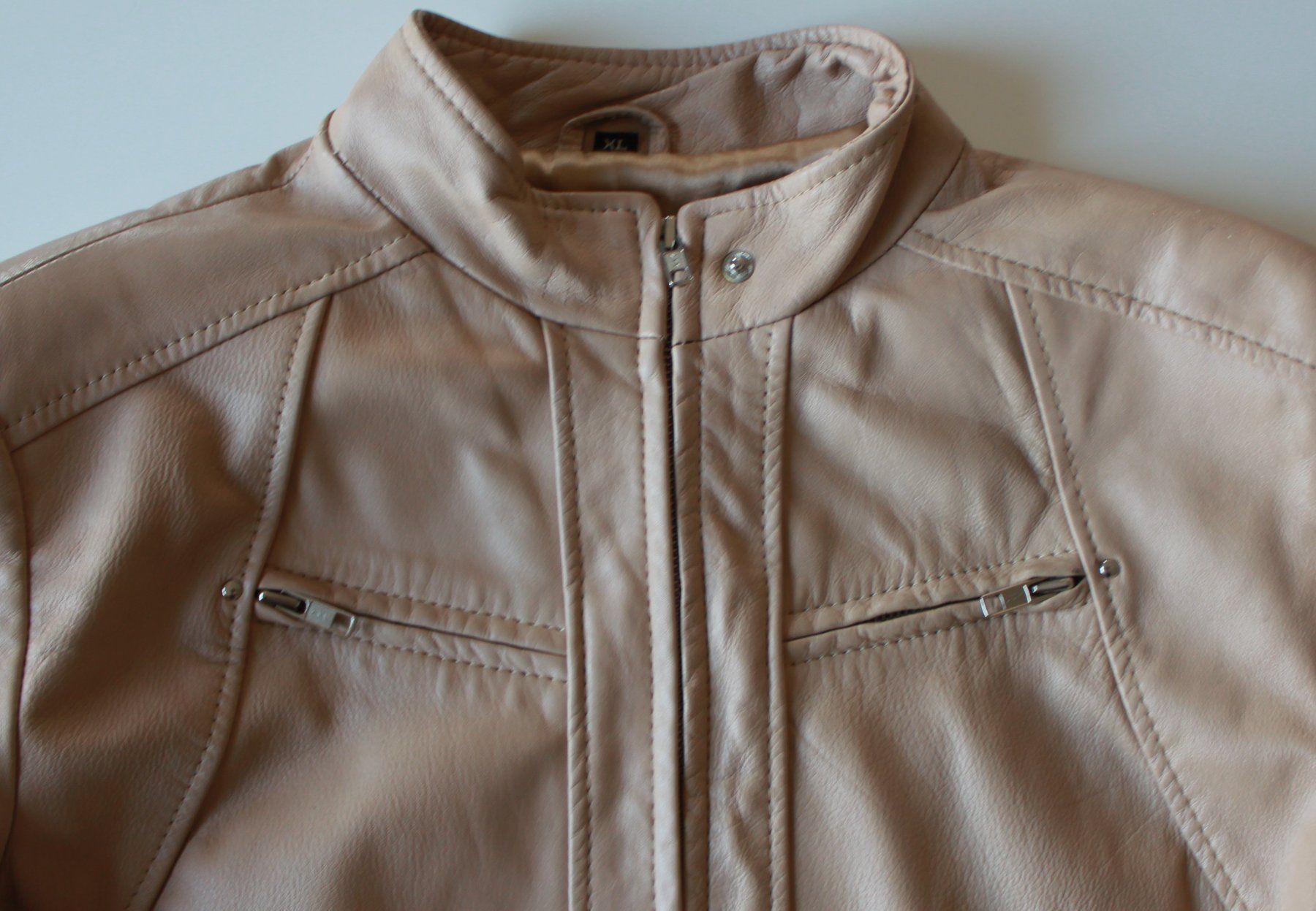 Giacche: Veste en cuir véritable KARA beige  NP. 280 CHF – Usato da Peseux venduto da Gilloss 3
