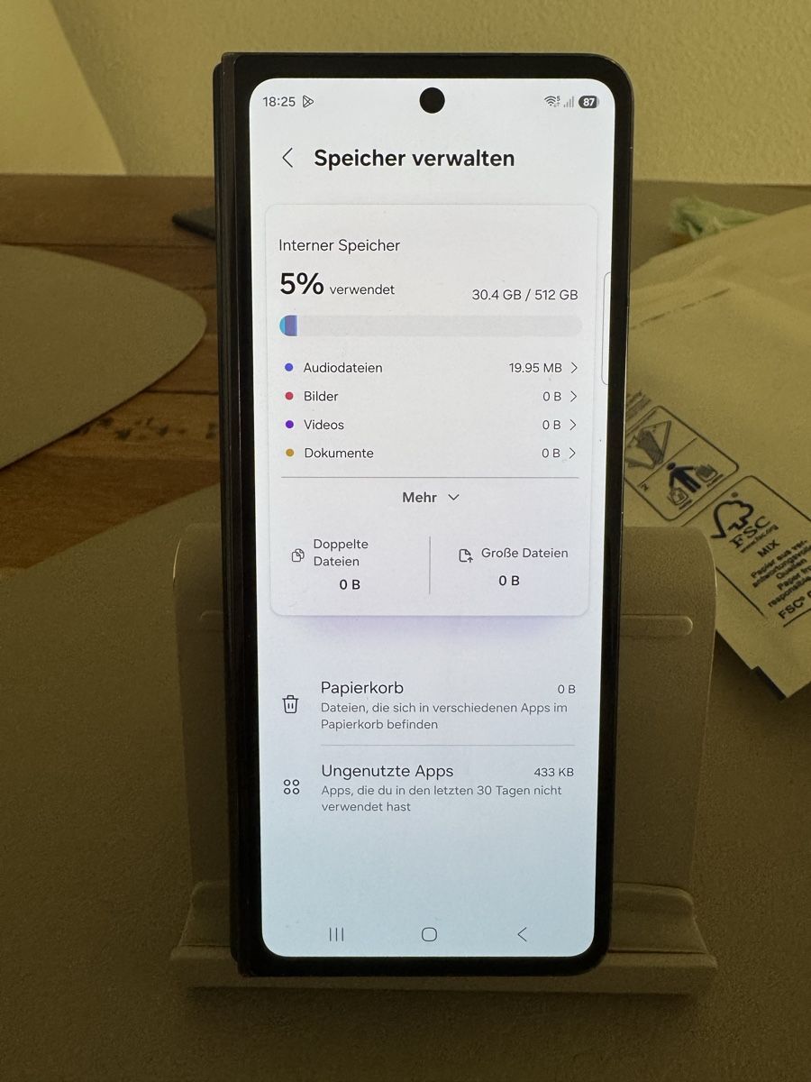 Samsung Telefoni cellulari / Smartphones: Samsung Galaxy Z Fold5 512 GB – Difettoso da Adliswil venduto da Busys 3