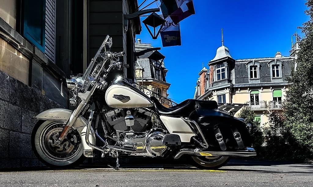 Harley-Davidson Touring: Harley Davidson Road King 103 ABS – Usato da Montreux venduto da Alligator-AMPS 5