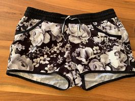 Molo Girls Boardershorts / Badeshorts kurze Hose Gr. 158/164