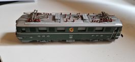 Modelleisenbahn SBB Lokomotive Re 4/4 grün gebrauchter Zu...