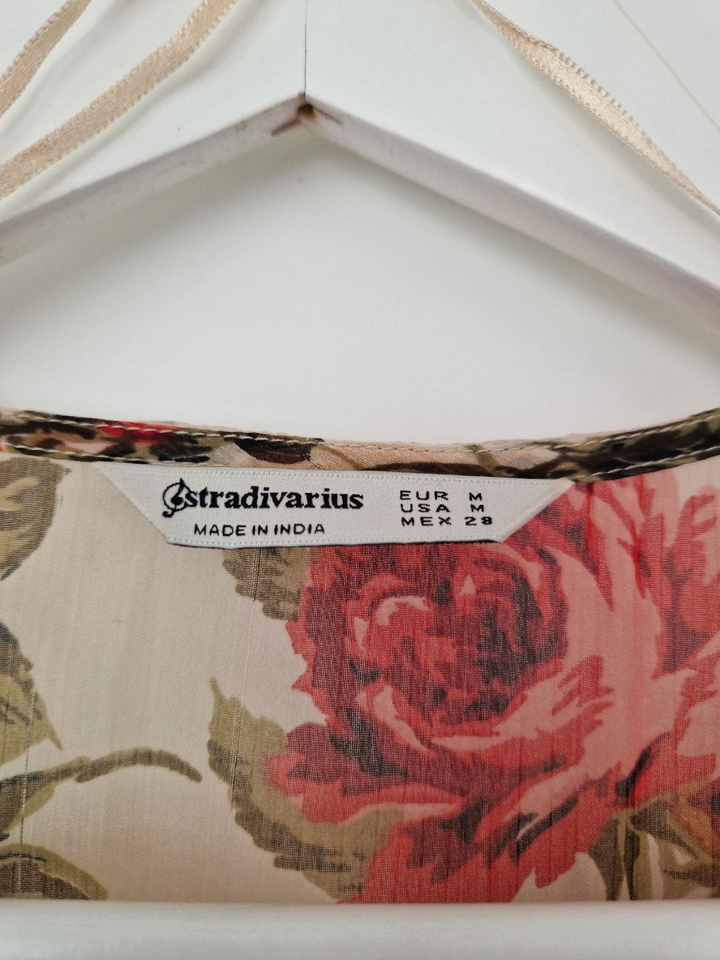 Stradivarius Vestiti: Schönes Blumenkleid – Usato da Winterthur venduto da jamz77d 1