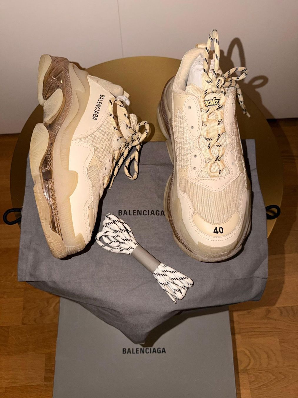 Balenciaga Scarpe da donna: Balenciaga Triple S "Beige" – Usato da Langnau i. E. venduto da dis_tc9q 2