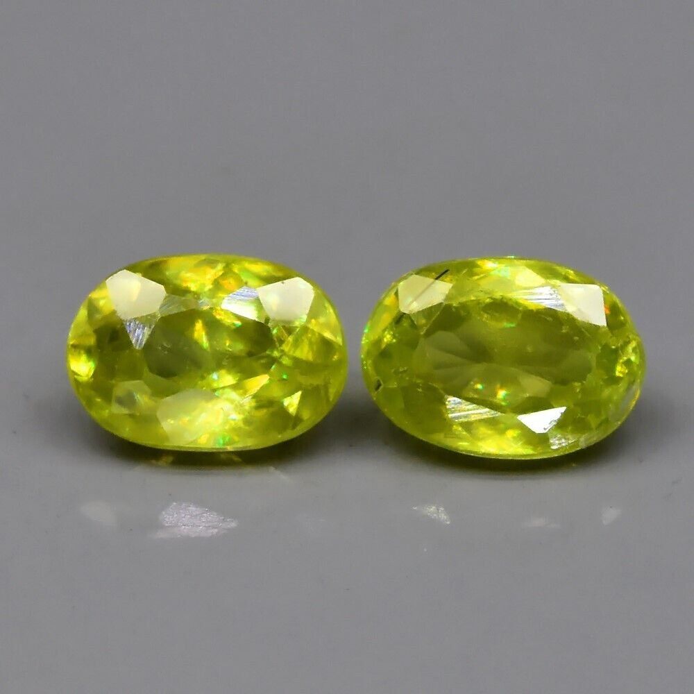 Pietre preziose: 1,22 ct Paire de 2 sphènes naturels – Usato da Carouge GE venduto da Crystal_Energy