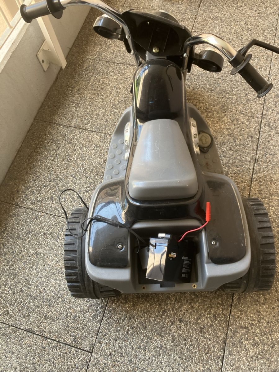 Veicoli per bambini: Kinder Elektro Motorrad gebraucht – Usato da Luzern venduto da FeU 2