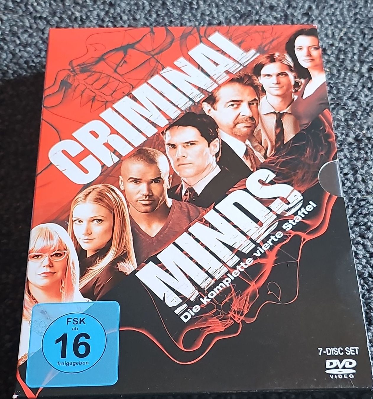 Tutti i DVDs: Criminal Minds - Die komplette vierte Staffel  – Usato da Ruswil venduto da jan_bxl5
