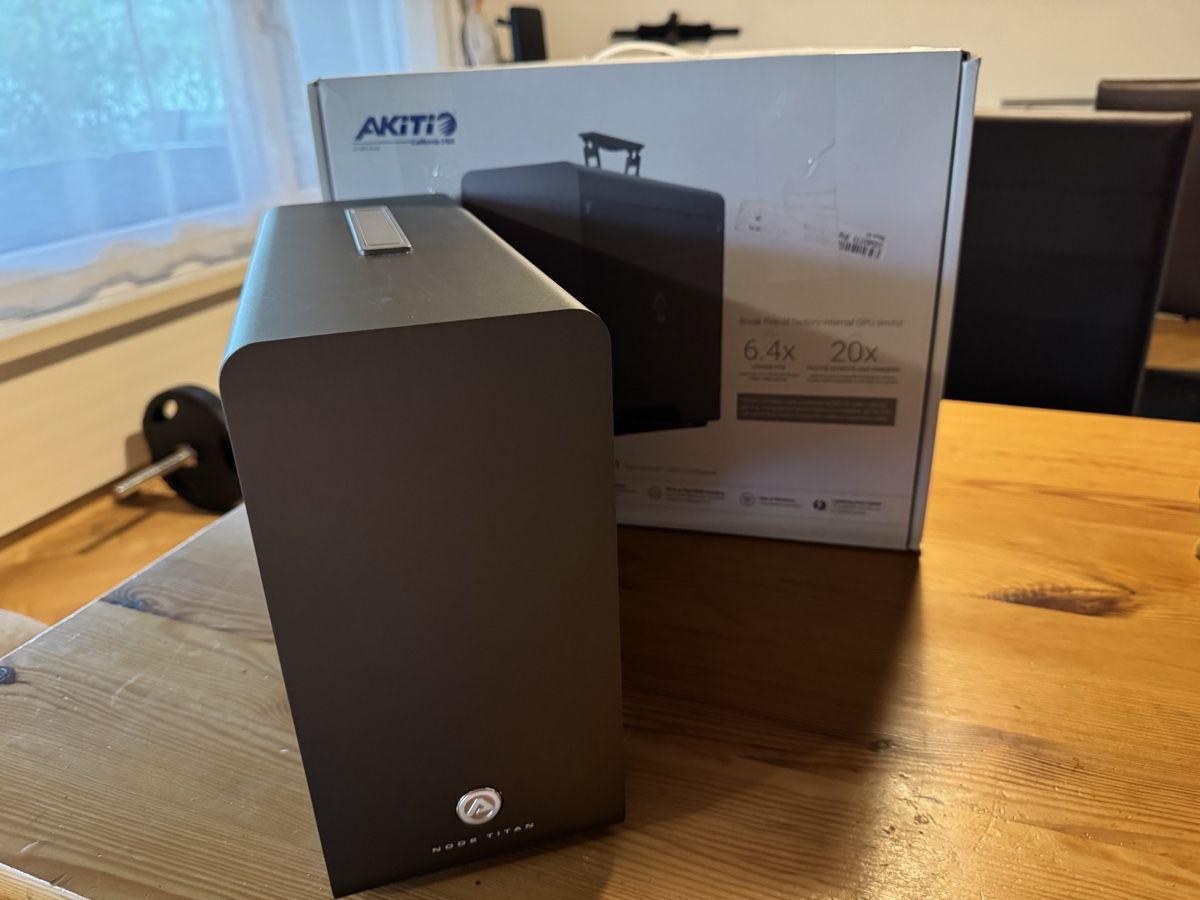 PC: Akitio Node Titan Egpu enclosure – Usato da Schwerzenbach venduto da nik_bcj2 1