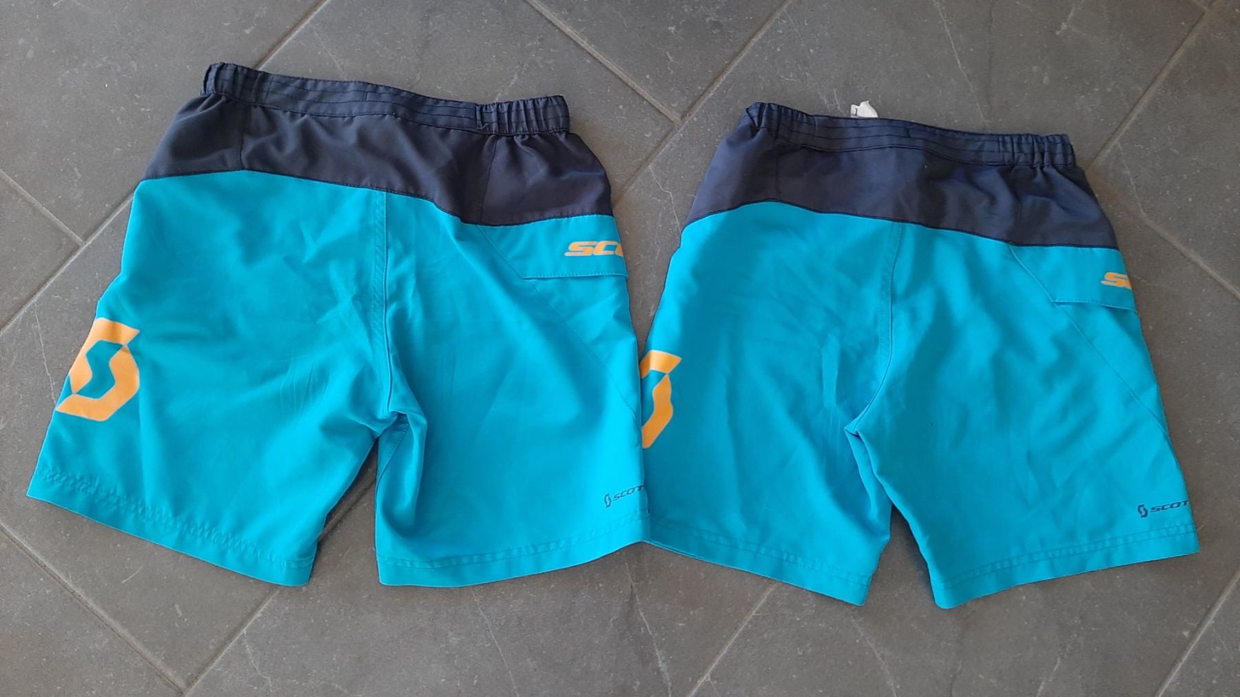 Scott Pantalons: scott Hose Grösse 152 2x – D'occasion à Dübendorf par Luuuusmeitli12 3
