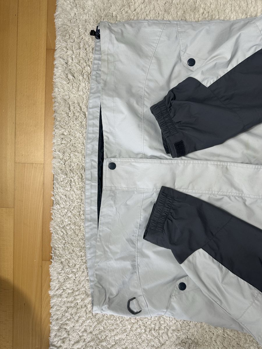 Columbia Giacche: Veste Columbia blouson Imperméable gris clair - Taille XL – Usato da Neuchâtel venduto da aliceguins 2