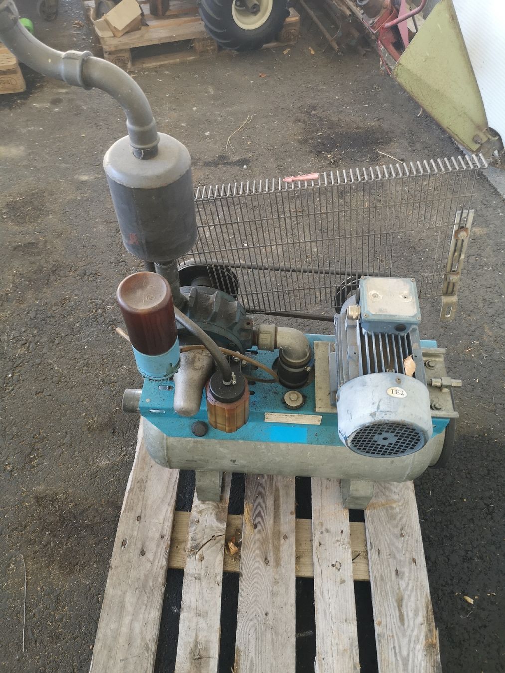 Toutes les machines: Melkmaschine Milk line  – D'occasion à Unterseen par 34unterseen34 3