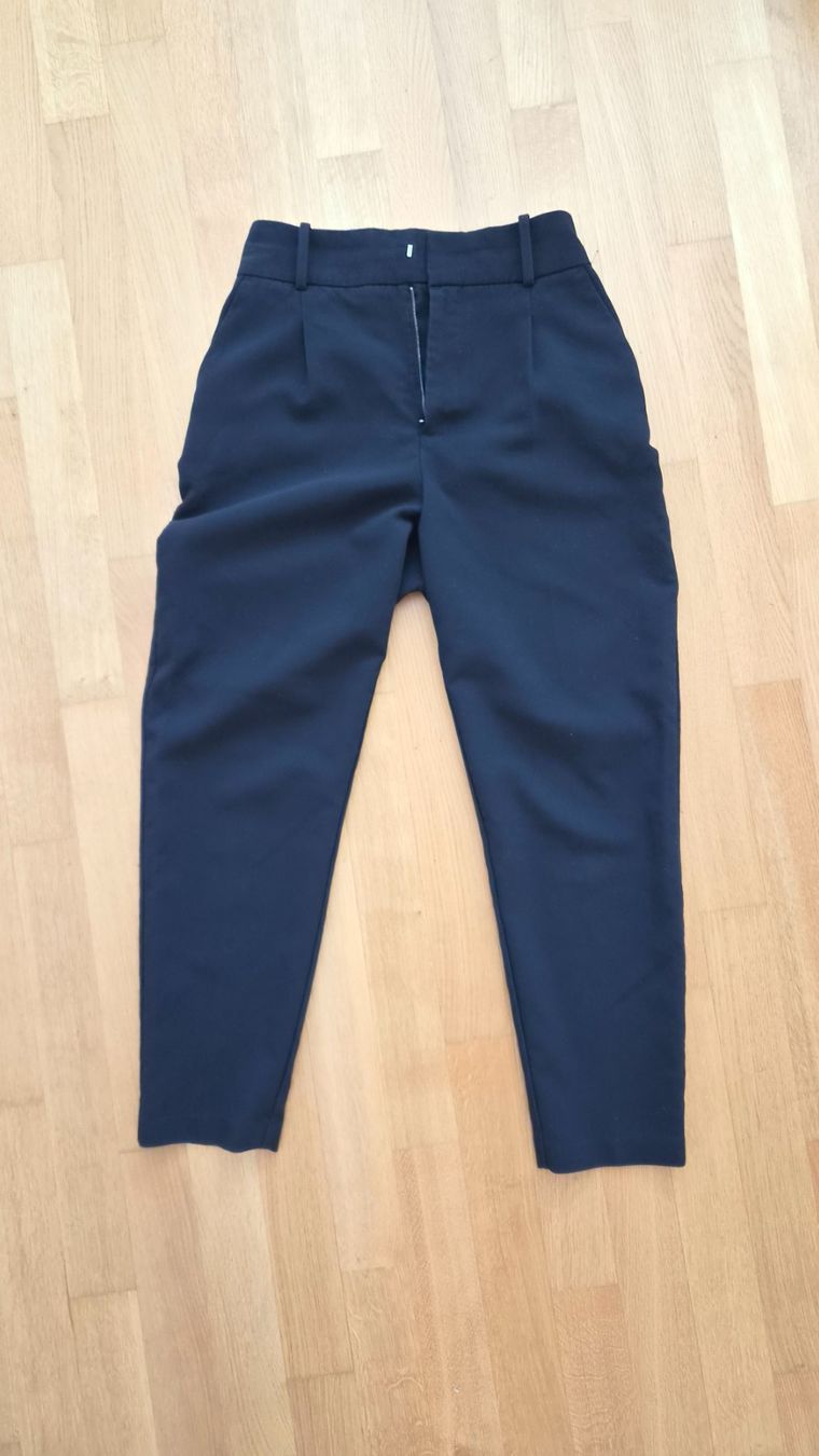 Zara Pantaloni: Zara Hose Schwarz – Usato da Wetzikon ZH venduto da ELIVNE