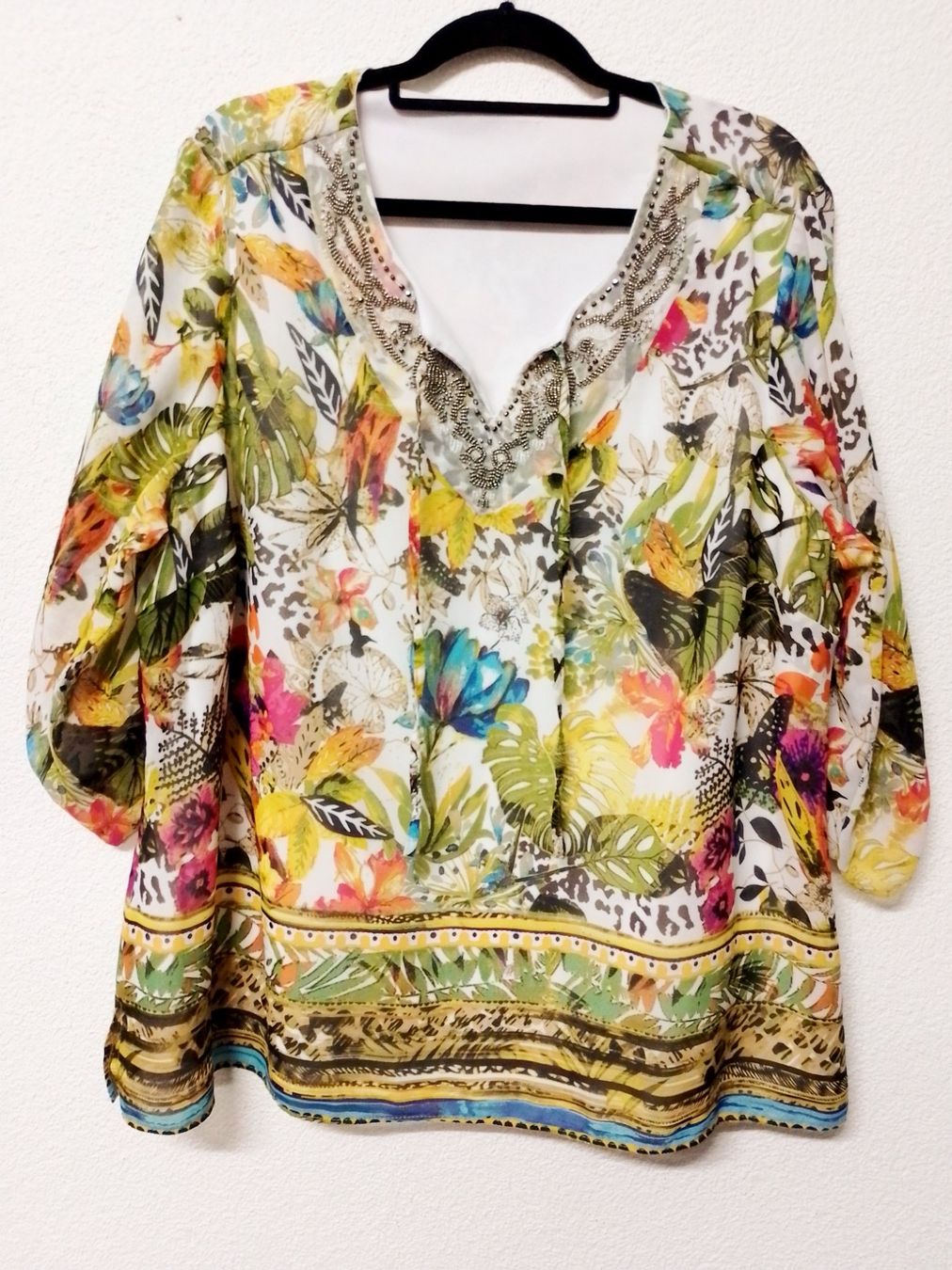 Blusen: Bluse mit Perlen – Gebraucht aus Luzern von GoSecond 1