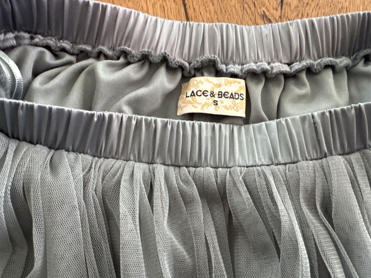 Robes: Zweiteiliges Festkleid S – Neuf (Voir description) à Nürensdorf par Hlen 2