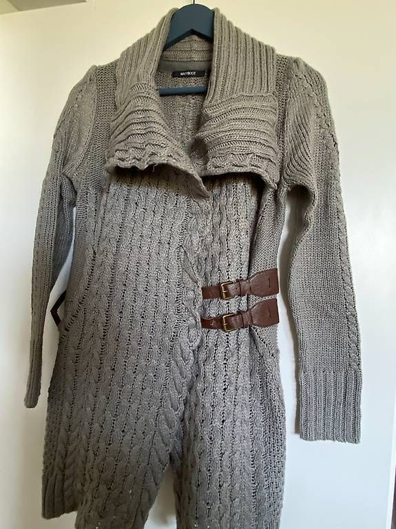 Navyboot Giacche: STRICKJACKE VON NAVYBOOT GRÖSSE S, 10% WOLLE – Usato da Alberswil venduto da mina012