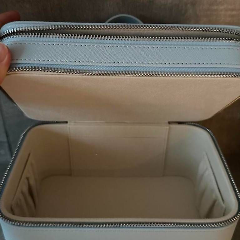 Custodie per cosmetici: Hellblauer Make-up- & Schmuck-Organizer  Neu – Nuovo (secondo la descrizione) da Zürich venduto da olg_2f26 2