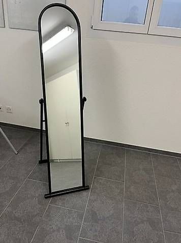 Miroirs: Standspiegel – D'occasion à Seltisberg par rbs_f5q2