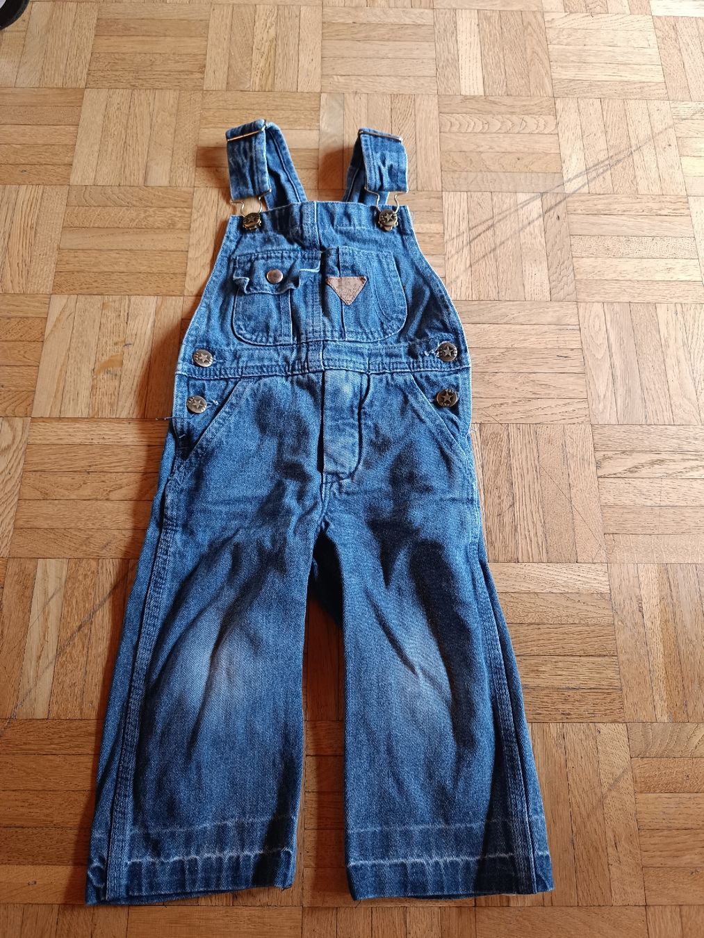 Pantaloni: Jeans Latzhose Gr 86  – Usato da Malans GR venduto da maassl