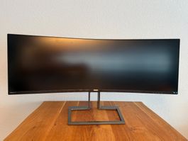 Philips Brilliance 439P Curved Monitor