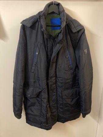 Warme Herren Winterjacke Gr. M, JOOP