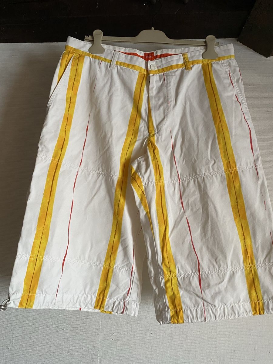 Hugo Boss Pantaloni: Bermuda coton rayés Hugo Boss 52 – Usato da Geneve venduto da Monthoux13