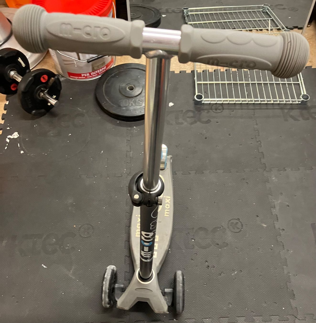 Micro Kickboard: Trottinet Micro mit doppelter Rad – Nuovo (secondo la descrizione) da Zürich venduto da the_2lsz 2