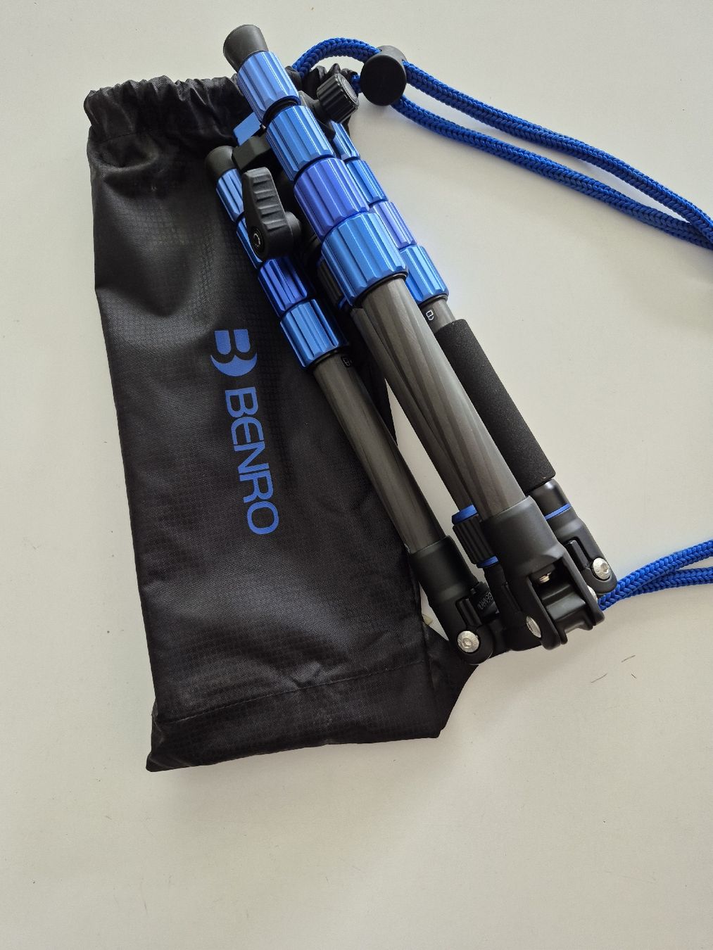 Trépieds & Accessoires: Stativ mit Beutel  – D'occasion à Obernau par Trix50 1