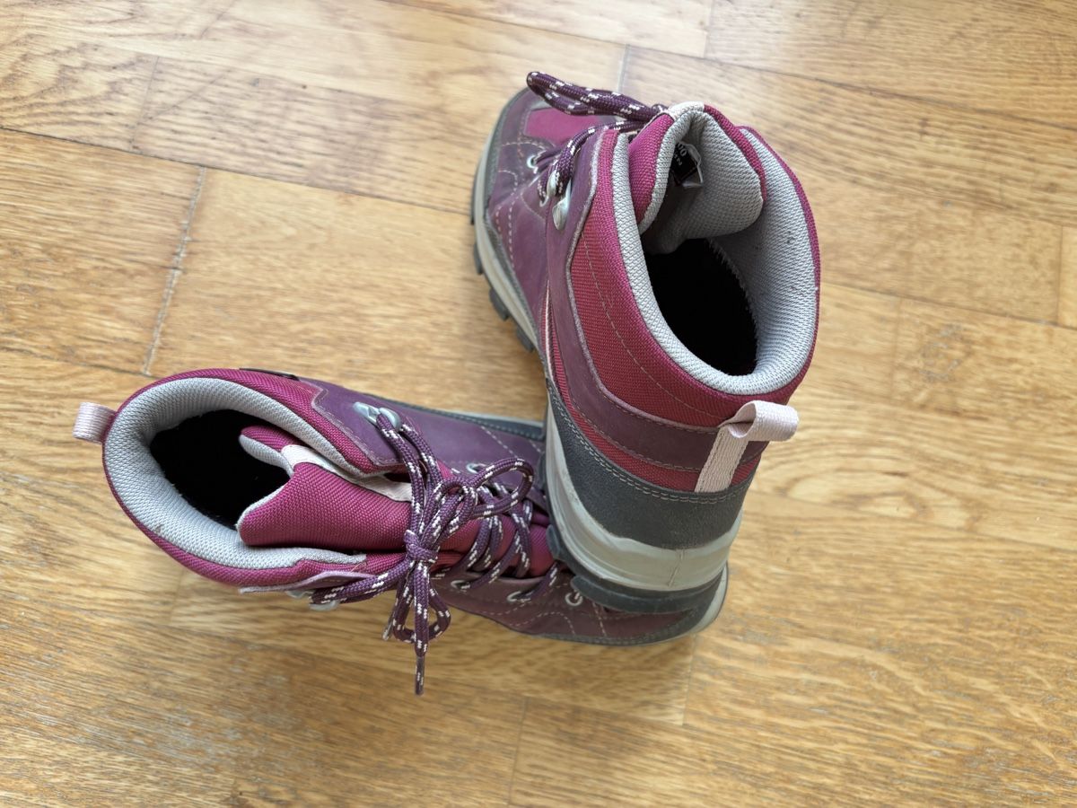 Decathlon Scarpe da donna: Quechua Wanderschuhe Größe 38 – Usato da Zürich venduto da neu_q7hd 3