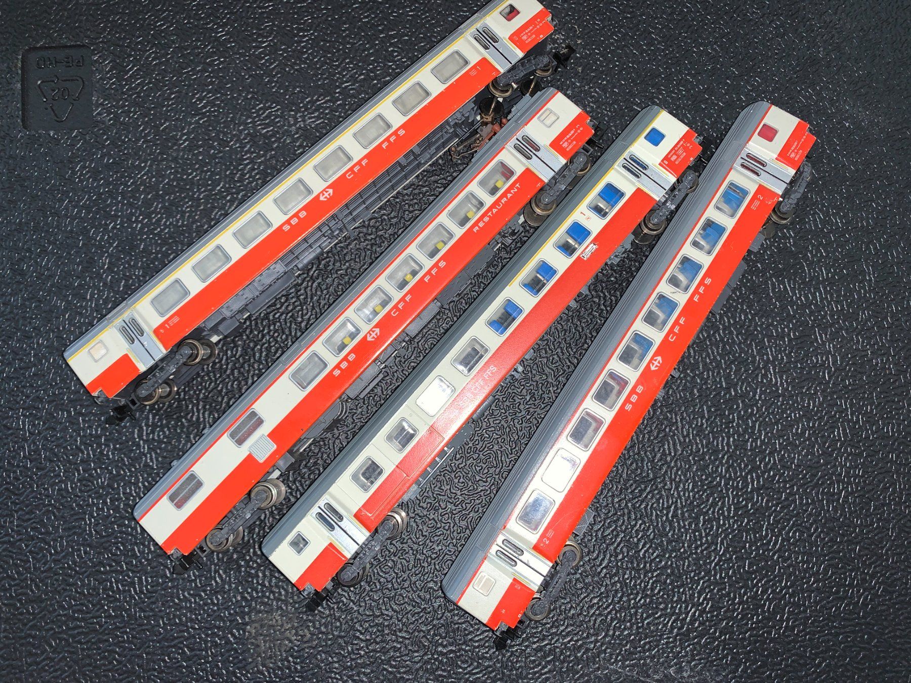 Trix Modellini di ferrovie: Minitrix Swiss-Express-Set neu – Nuovo e nell'imballaggio originale da Belp venduto da capowiga