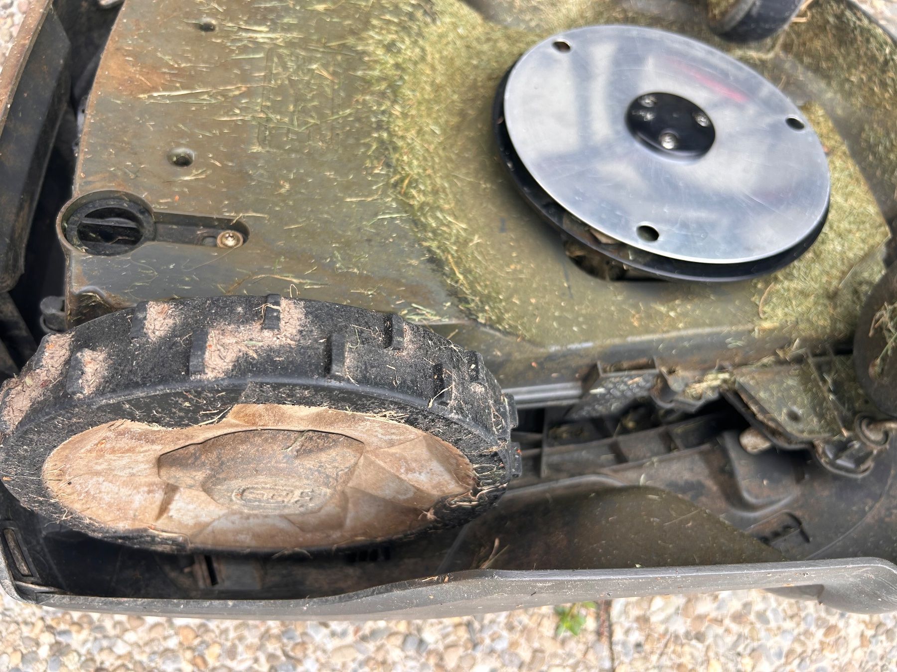 Tondeuses à gazon: Husqvarna Auto mower 315 – Défectueux à Crans VD par jer_x9lg 2