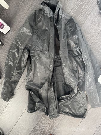Leichte Jacke grau Marke Tanya Koe Collection Grösse M mit L