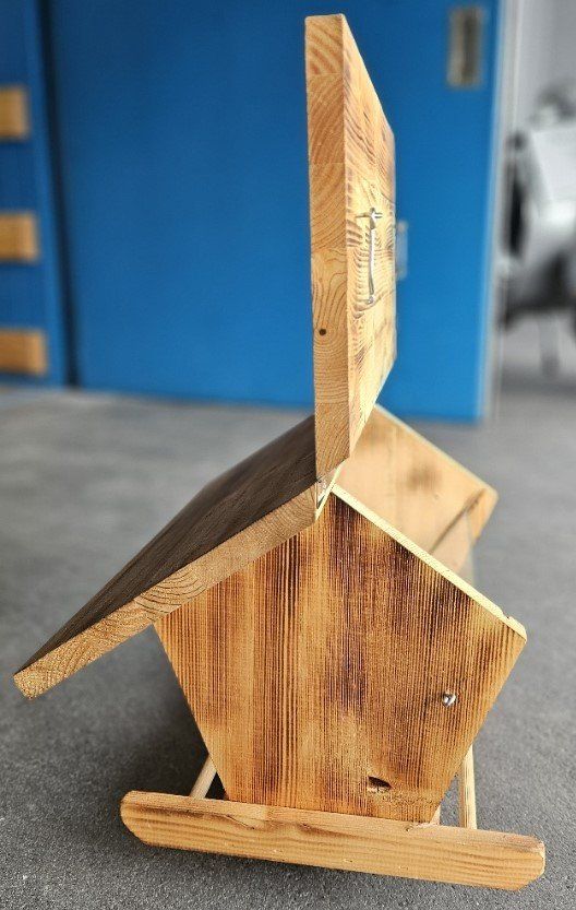 Casette per uccelli: Vogelfutterhaus mit Ständer – Usato da Schmerikon venduto da Ohm1337 2