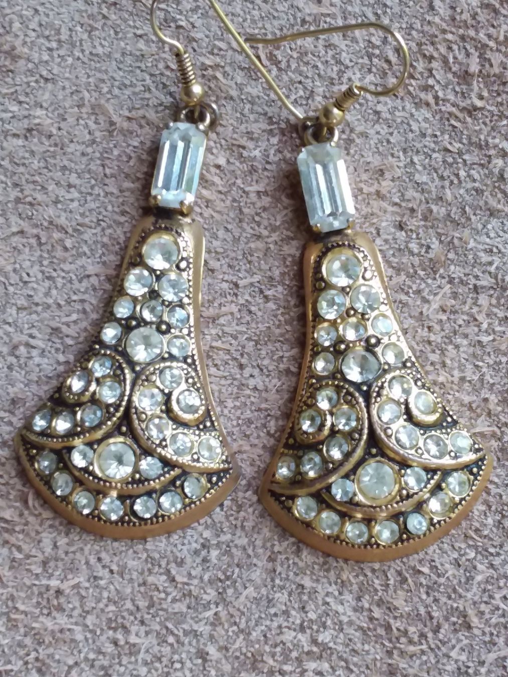 Ohrringe & -stecker: Vintage trendige Gold/Strass Ohrhänger – Gebraucht aus Zürich von helsan 3