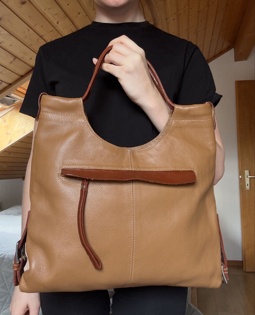 Borse da donna: Sac en cuir marron, grand format – Usato da Vuippens venduto da Anna_as 1