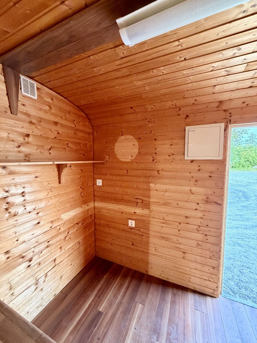 Baucontainer: Baucontainer / ehemaliger Pausenkiosk zu verkaufen – Gebraucht aus Wigoltingen von CocoaBeach 6