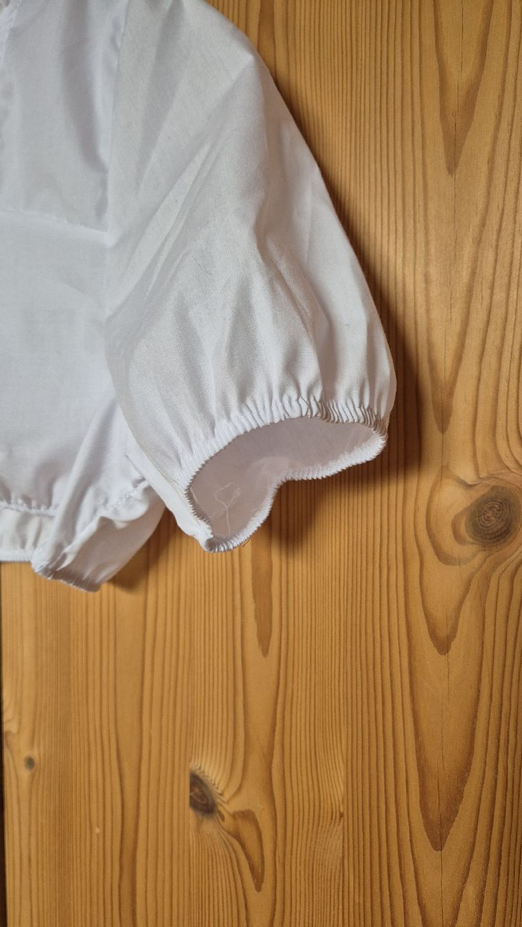 Blusen: Dirndlbluse – Neu (gemäss Beschreibung) aus Lumbrein von seraina_capaul 2