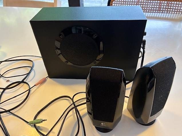 Logitech Casse acustiche: Logitech Lautsprecher mit Subwoofer S-220 – Usato da Zumikon venduto da car_n27f 3
