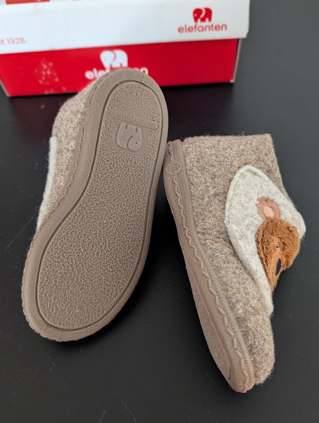 Elefanten Scarpe per ragazzi: Hausschuhe Elefanten, braun, mit Bär, Gr. 23 - Kinder – Nuovo e nell'imballaggio originale da Unterkulm venduto da Fleischkaese1 1