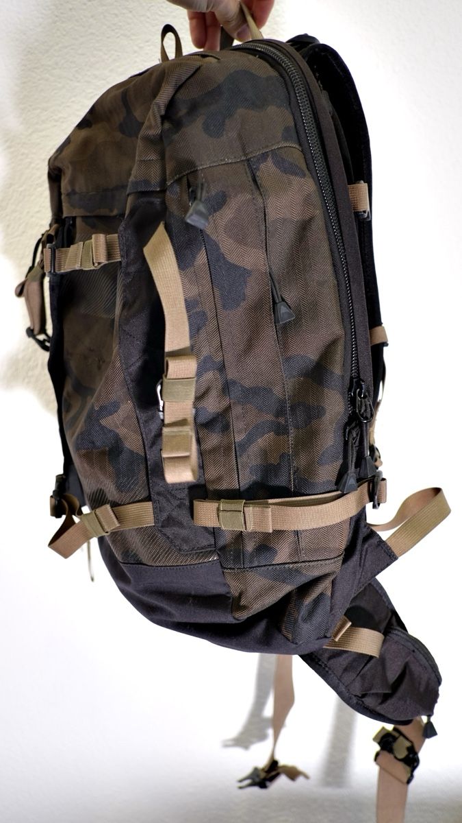 Burton Sacs à dos: Burton Rucksack Tarnmuster – D'occasion à Zürich par nan_mf8c 3
